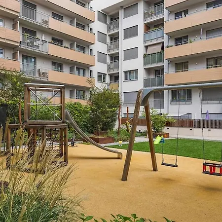 Modern Family Escape *