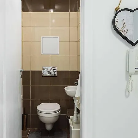 Modern Family Escape *