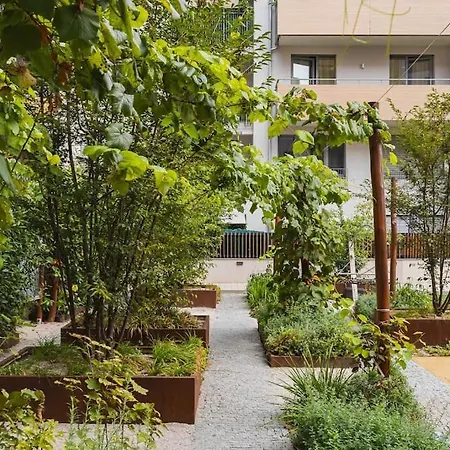 Modern Family Escape Apartman *