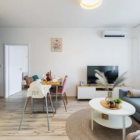 Modern Family Escape Bratislava