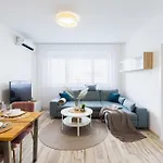 Διαμέρισμα Modern Family Escape *